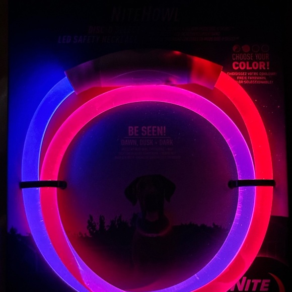 Nite Ize NiteHowl Rechargeable LED Safety Necklace Night - Picture 5 of 10